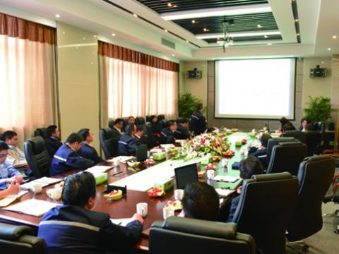 pp电子母线召开一季度谋划聚会